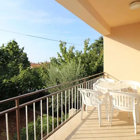 Apartment In Porec/istrien 37126 Porec